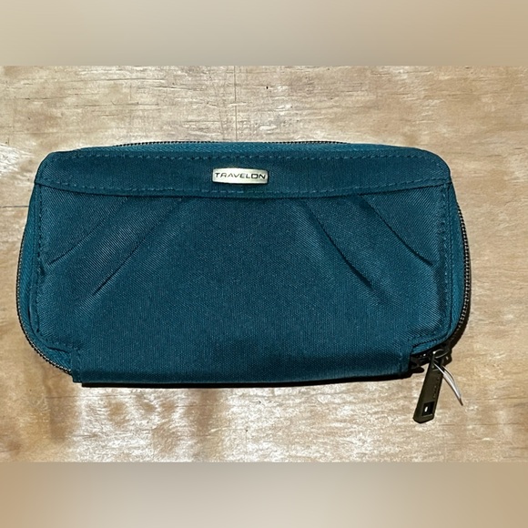 Travelon Anti-theft bifold wallet NWT - Picture 4 of 6